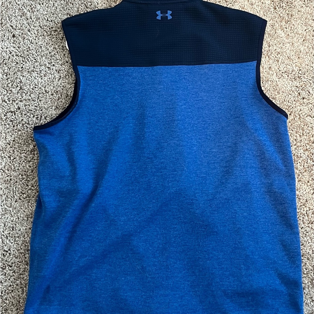 Under Armour Men's Blue Sleeveless Shirt